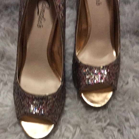 Candie’s multi sparkling high heel shoes 8.5 M - Picture 4 of 13